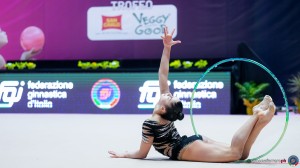 fabriano raffaeli sofia un cerchio sfe06321 copia simone ferraro ph